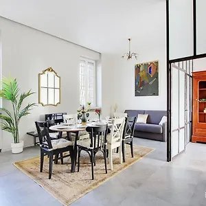 Superbe Loft 2br - Buttes Chaumont , París Francia