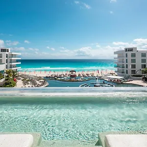 Armar House , Cancún México